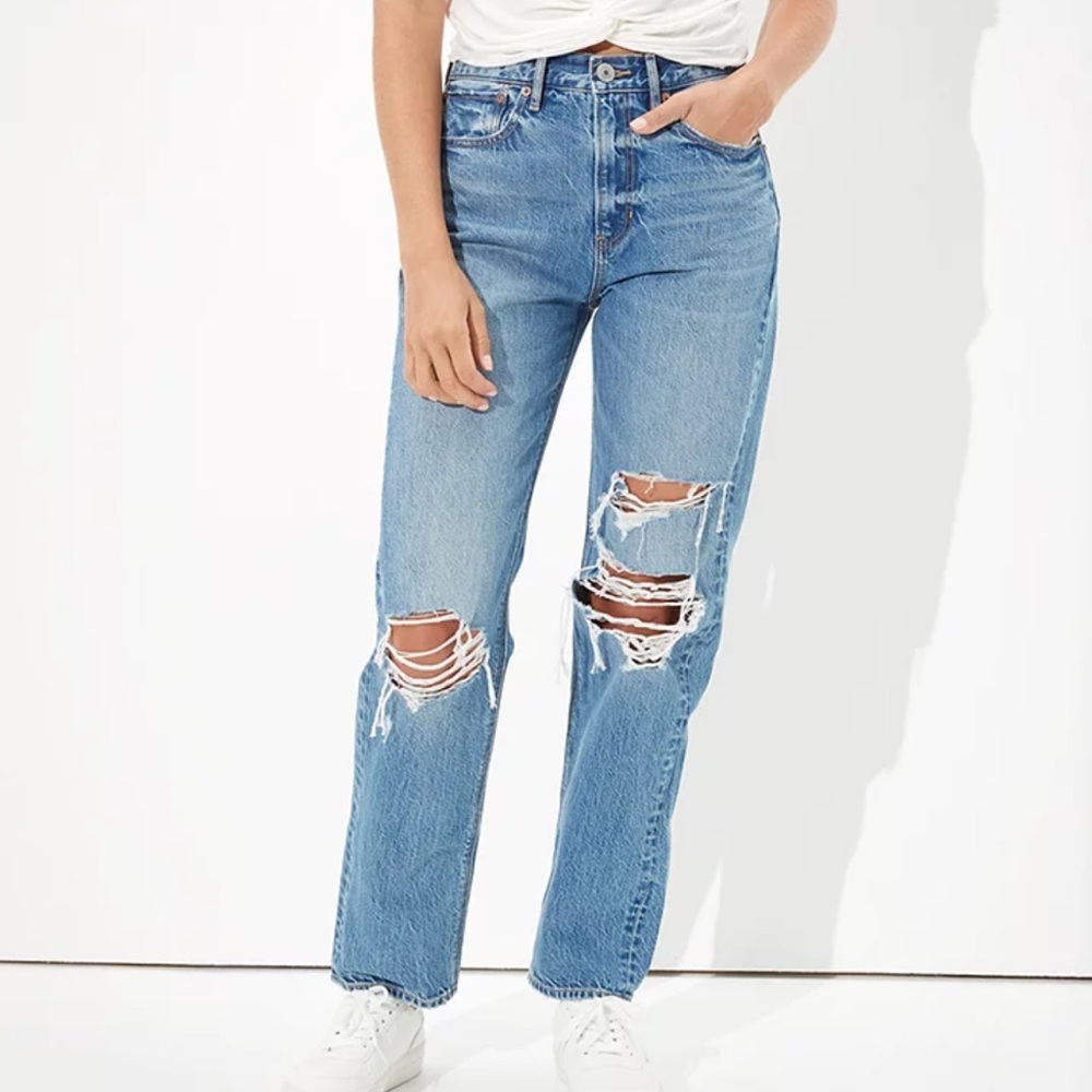 American Eagle 90’s Boyfriend Jeans